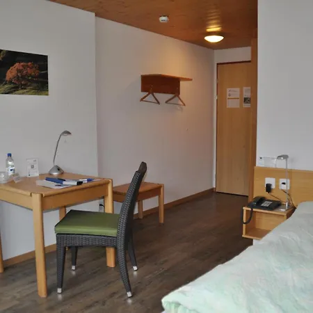 Ferien- Und Alpina אדלבודן