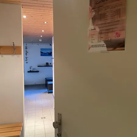 Ferien- Und Alpina 3* אדלבודן