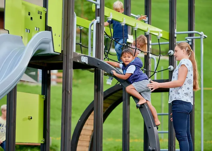 Ferien- Und Alpina Hotel 3*