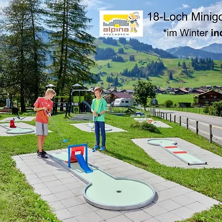 Ferien- Und Familienhotel Alpina Hotell