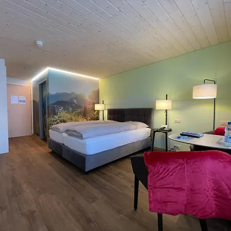 Ferien- Und Alpina Hotel